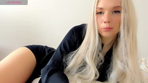 Isabella online show from May 13, 10:12 am