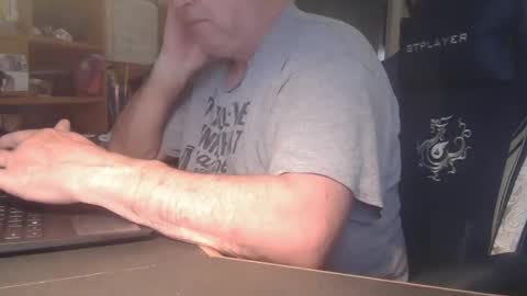 peterinohio57 online show from January 11, 1:53 pm