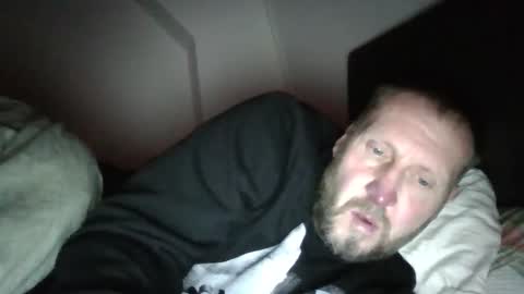 jelle online show from April 3, 3:54 pm