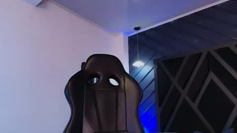 PETES EVANS new account online show from April 17, 11:30 pm