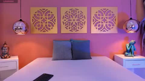 Alice   online show from October 17, 6:43 pm