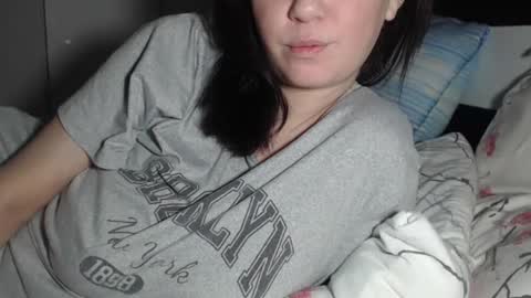 petite_danielle online show from June 25, 8:46 pm