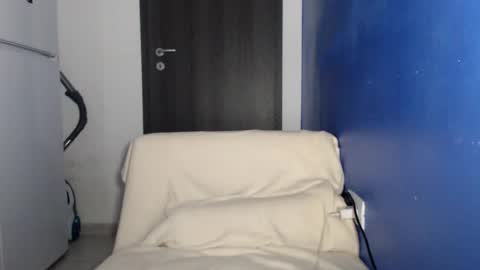 petite_danielle online show from July 31, 10:09 pm