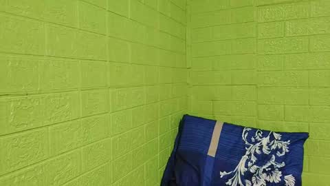 Snapshot of petite_dicklover chatting on March 4, 9:07 am Yuriee online show from March 4, 9:07 am