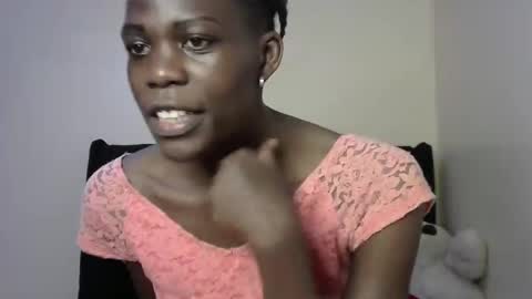 petite_lavi2 online show from February 26, 2:04 am