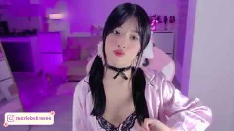 petite_marie_ online show from May 7, 1:55 am