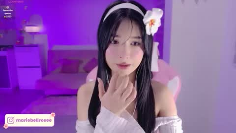 petite_marie_ online show from May 20, 3:24 am