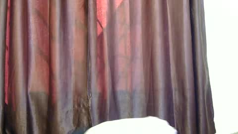 petitevixenn online show from July 30, 11:42 am