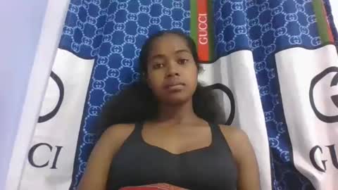 phania185885 online show from February 28, 7:53 am