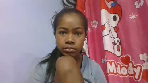 phania185885 online show from June 5, 6:31 am