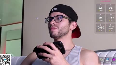 phantom_bigger1 online show from March 22, 5:49 pm