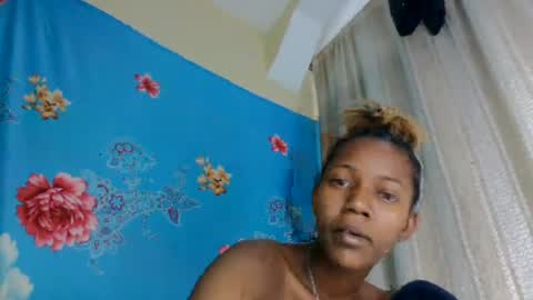 phaosiiia online show from July 23, 2:04 pm