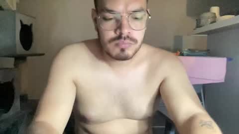 philip0411 online show from June 2, 4:25 am