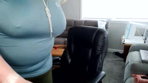 Geri online show from April 13, 6:02 pm