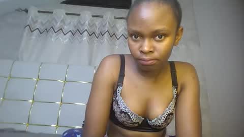 phoebe online show from February 24, 7:23 pm