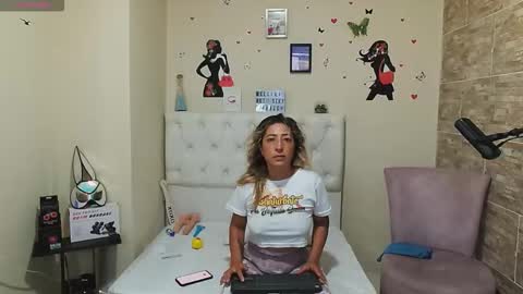 Snapshot of piaboquitasuave chatting on March 11, 3:18 pm PIA BOQUITA SUAVE online show from March 11, 3:18 pm