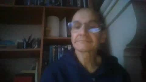 Snapshot of pichoun71 chatting on December 28, 7:33 am pichoun71 online show from December 28, 7:33 am