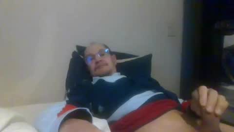 Snapshot of pichoun71 chatting on January 17, 7:51 am pichoun71 online show from January 17, 7:51 am