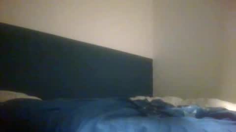 Snapshot of pichoun71 chatting on January 27, 7:03 pm pichoun71 online show from January 27, 7:03 pm