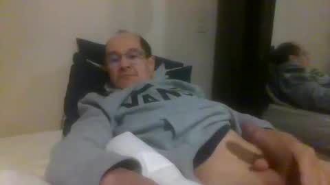 Snapshot of pichoun71 chatting on February 7, 7:07 am pichoun71 online show from February 7, 7:07 am