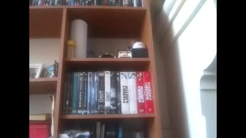 Snapshot of pichoun71 chatting on February 15, 11:06 am pichoun71 online show from February 15, 11:06 am