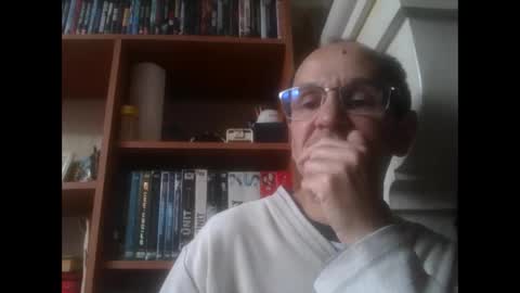 Snapshot of pichoun71 chatting on February 15, 3:50 pm pichoun71 online show from February 15, 3:50 pm