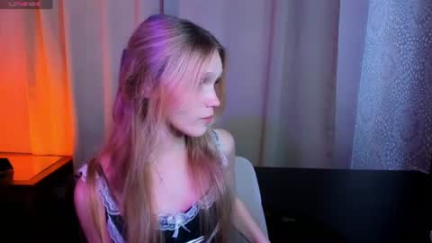 Adeline online show from June 10, 9:52 am