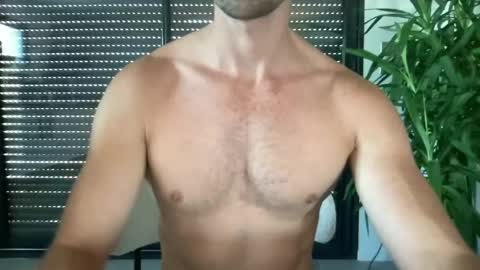 pierre81000 online show from August 4, 12:08 pm