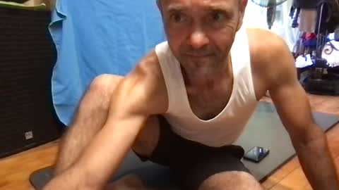 pierrohhh online show from June 30, 6:47 am