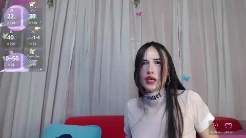 Snapshot of piink_sky chatting on February 13, 5:14 am Sky online show from February 13, 5:14 am