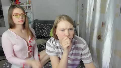 Adele and Elli online show from March 25, 12:49 am