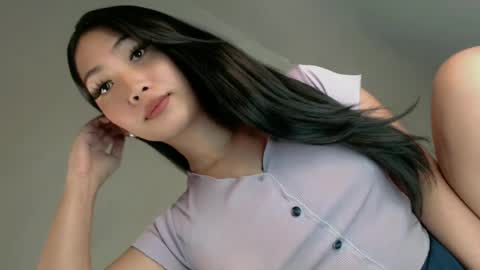 Snapshot of pillow_whispers chatting on July 3, 1:01 am jane online show from July 3, 1:01 am