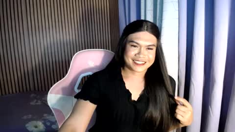 CHLOE online show from July 4, 12:44 pm