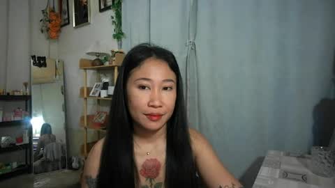 yumie  online show from July 23, 10:29 pm