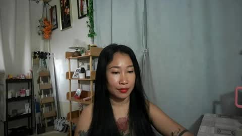 yumie  online show from July 29, 11:47 pm