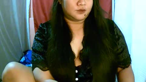 Snapshot of pinayjona chatting on April 22, 11:01 am pinayjona online show from April 22, 11:01 am