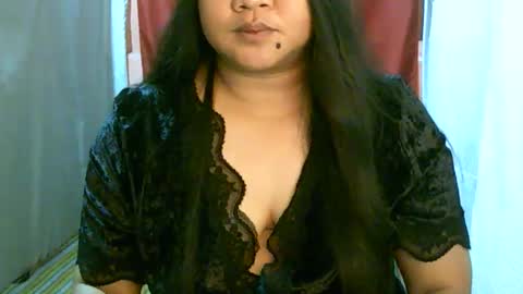 Snapshot of pinayjona chatting on May 5, 1:52 pm pinayjona online show from May 5, 1:52 pm