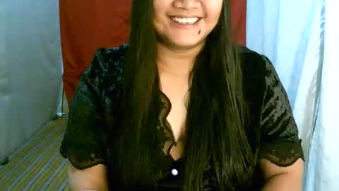 Snapshot of pinayjona chatting on June 3, 11:24 am pinayjona online show from June 3, 11:24 am