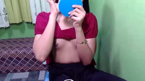 pinaymorena_rhowe online show from January 6, 2:47 pm