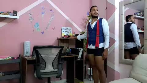 pineappleflipped online show from July 19, 1:53 am