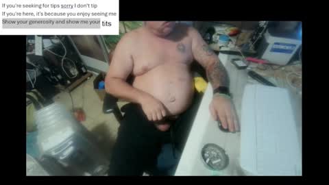 Snapshot of pini_z chatting on January 26, 8:02 pm pini_z online show from January 26, 8:02 pm