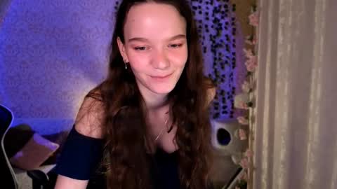 Snapshot of pink__sun chatting on March 19, 6:12 pm Stephanie online show from March 19, 6:12 pm