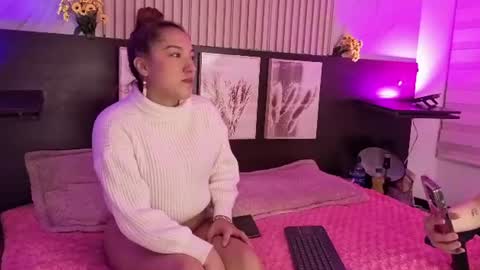 pink_as online show from July 10, 2:05 am
