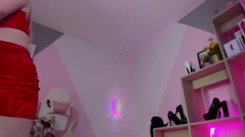 Snapshot of pink_secret chatting on October 21, 12:39 pm pink_secret online show from October 21, 12:39 pm