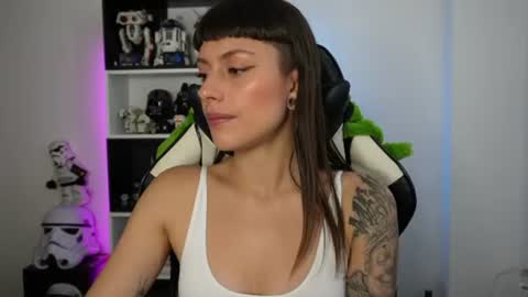 Emily online show from July 22, 1:47 pm