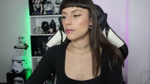 Emily online show from August 4, 5:48 pm