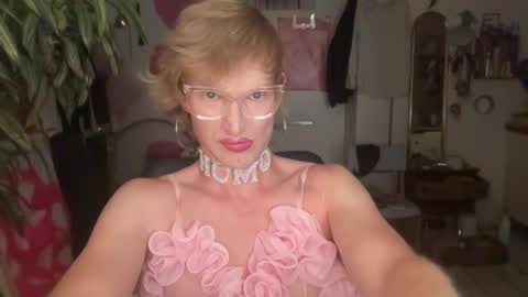 pinkfag online show from July 13, 4:43 pm