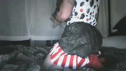 Snapshot of pinkpillbambi chatting on April 3, 5:16 am pinkpillbambi online show from April 3, 5:16 am