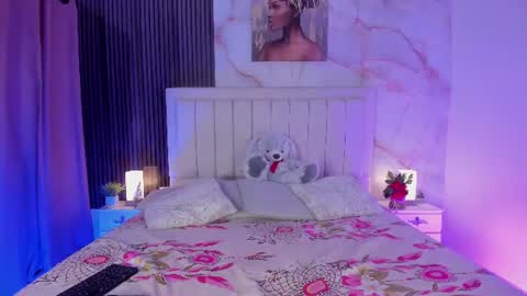 Snapshot of pinky_peach_ chatting on June 30, 3:29 am Peachy online show from June 30, 3:29 am
