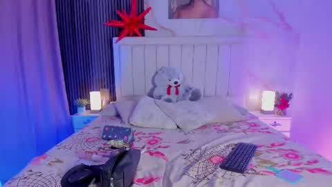 Snapshot of pinky_peach_ chatting on July 18, 3:33 am Peachy online show from July 18, 3:33 am